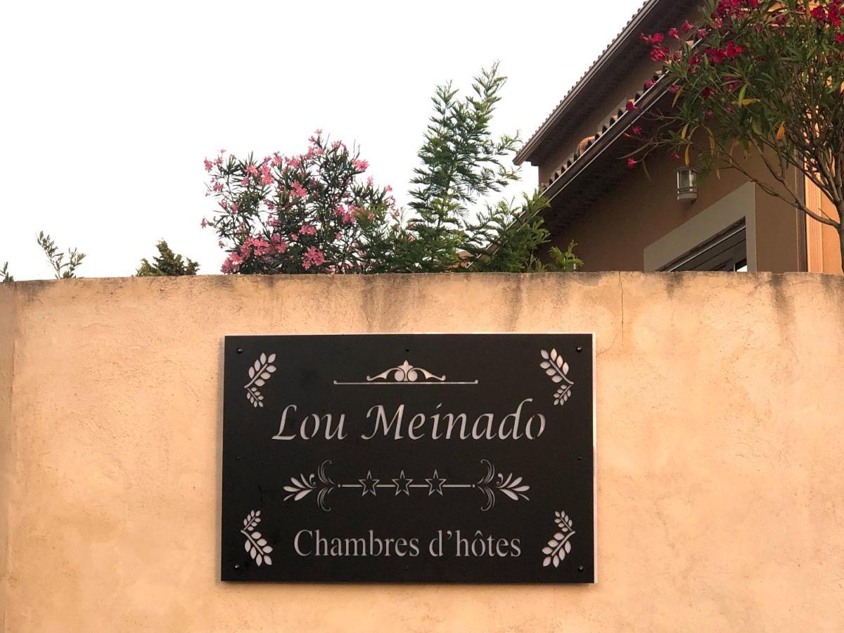 Lou Meinado Saint-Martin-de-Crau Buitenkant foto